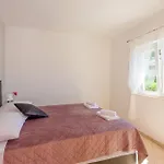 Apartman Front In Klek